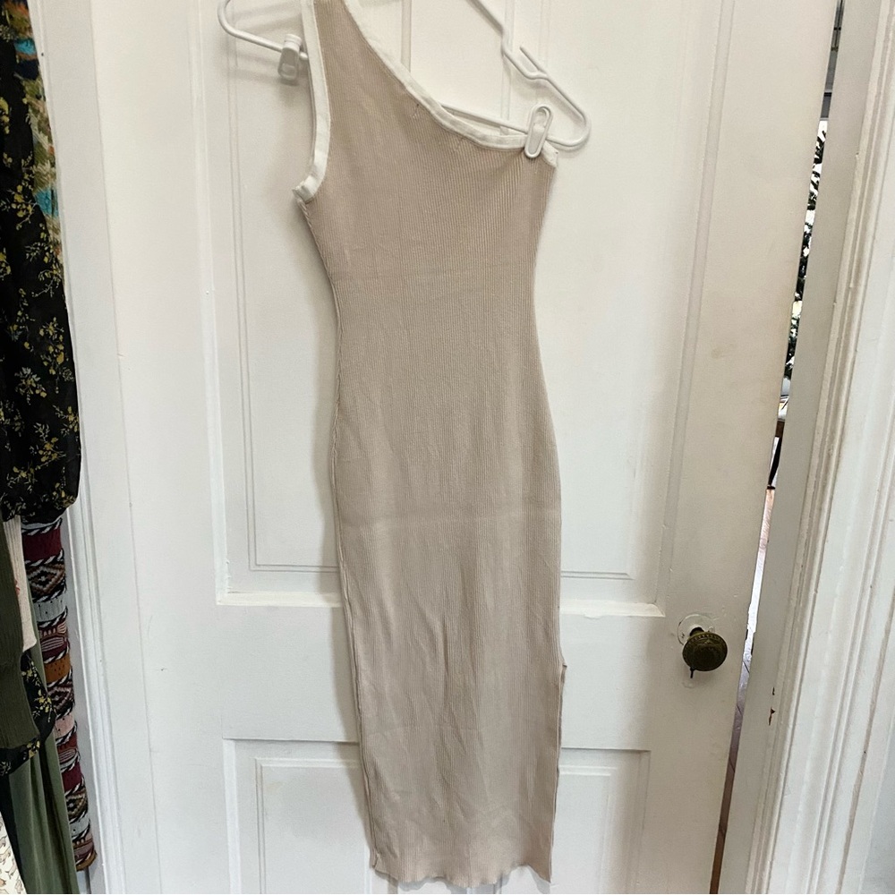 Chic One-Shoulder Cream Dress